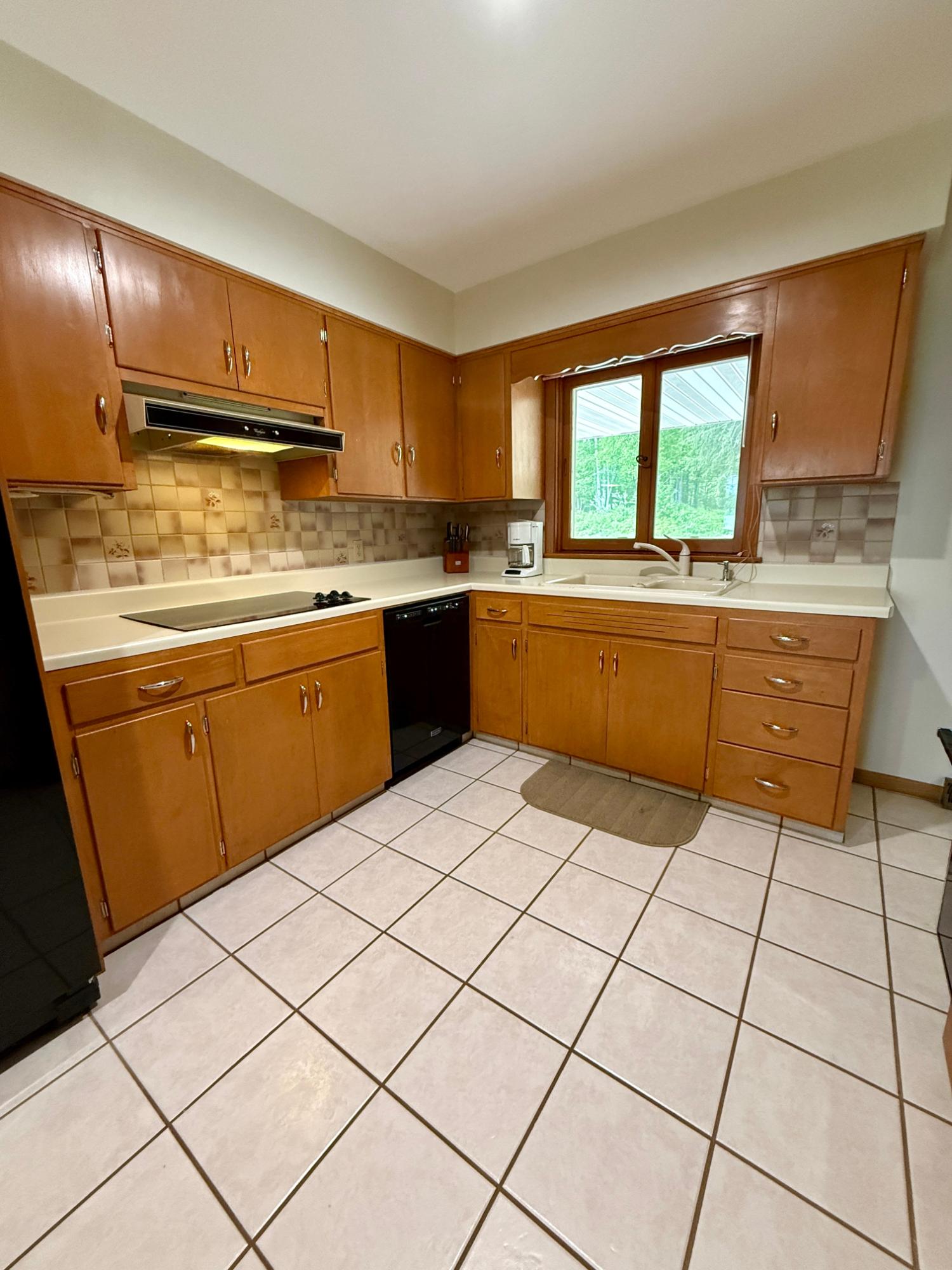 Arbutus Lake (C) Property 646 Birch Ln Photo 36