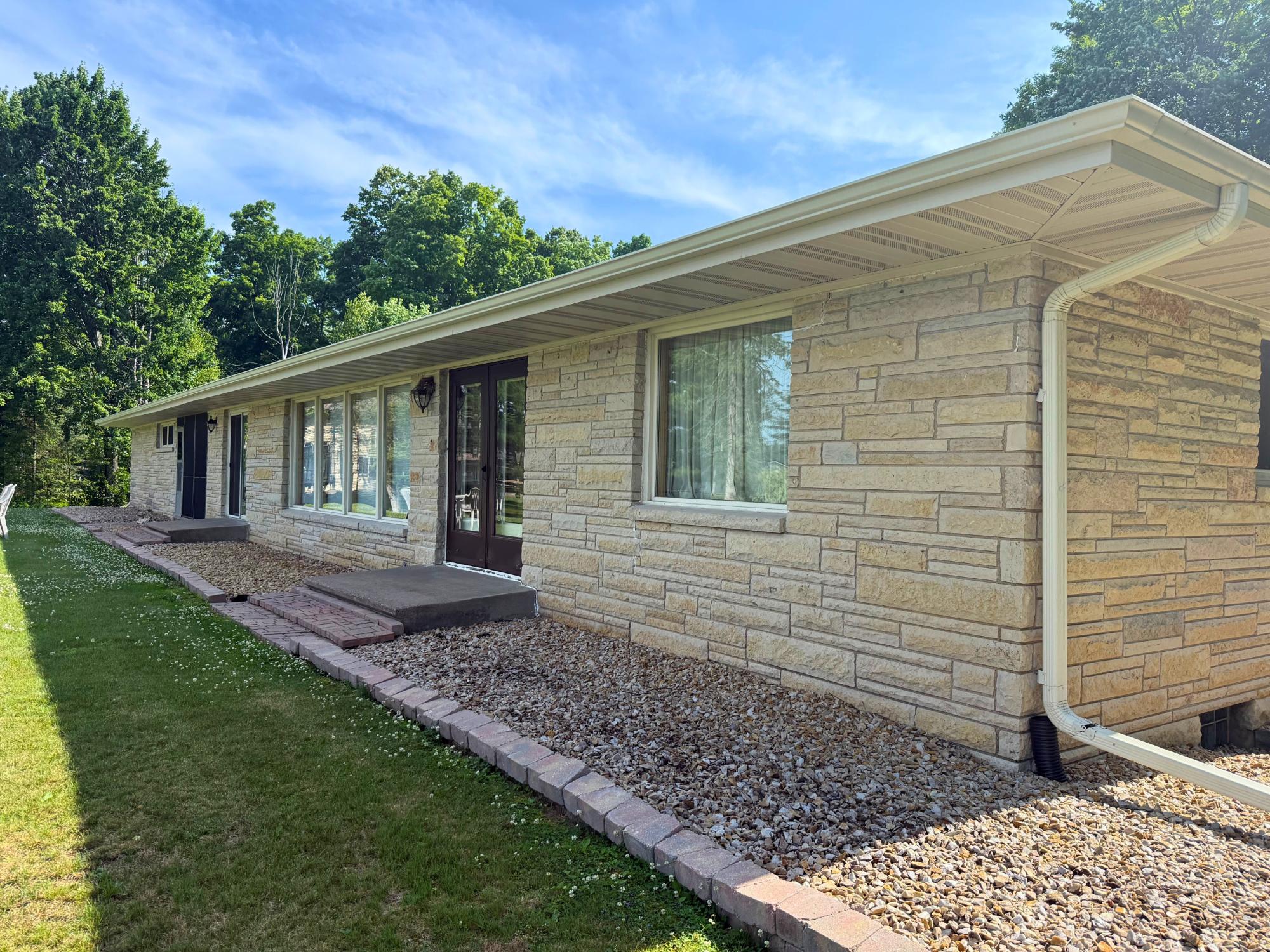 Arbutus Lake (C) Property 646 Birch Ln Photo 6