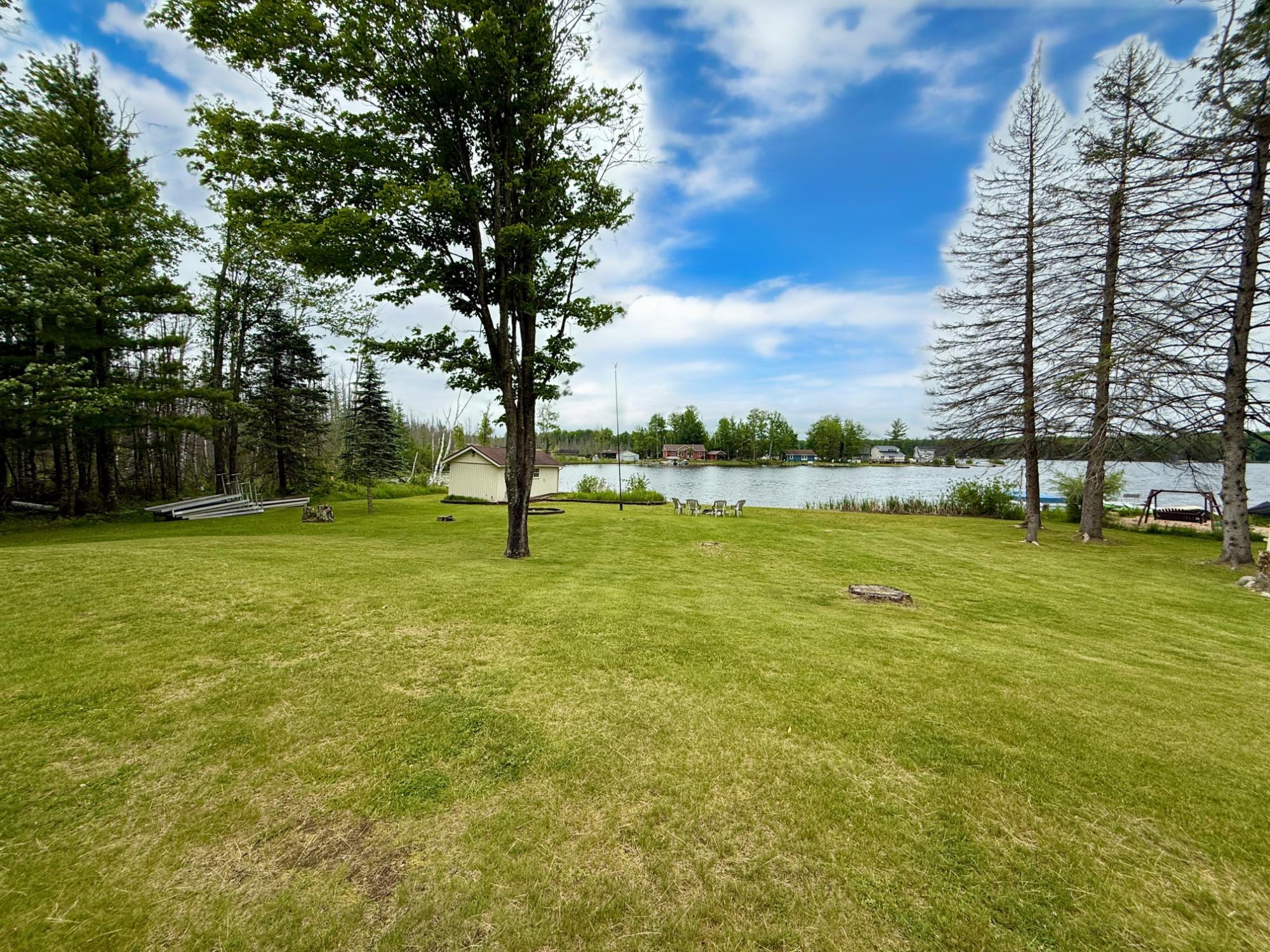 Arbutus Lake (C) Property 646 Birch Ln Photo 8