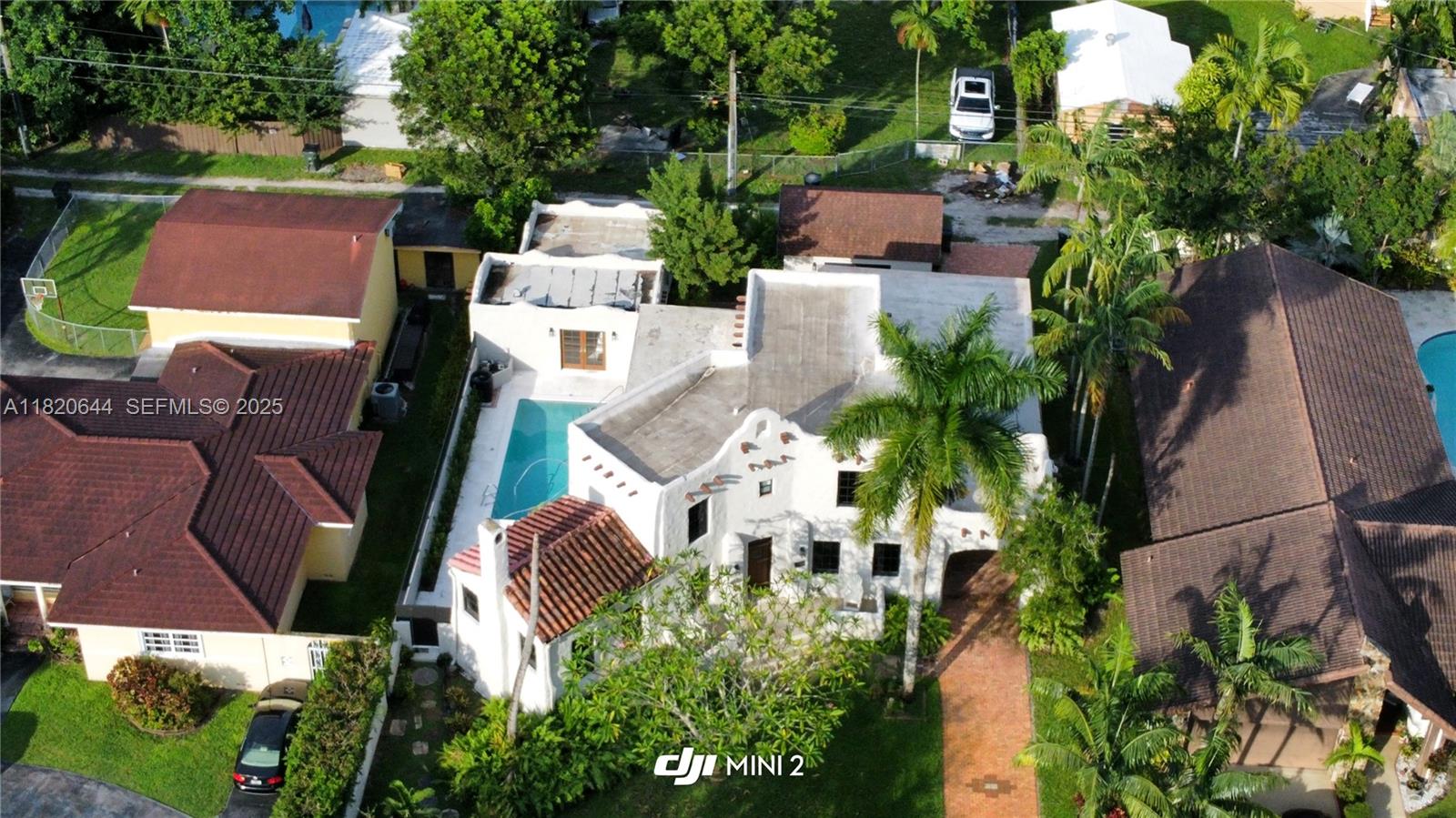 Homes for sale in Miami Springs, FL | 85 Deer Run, Miami Springs, FL 33166 | MLS# A11820644