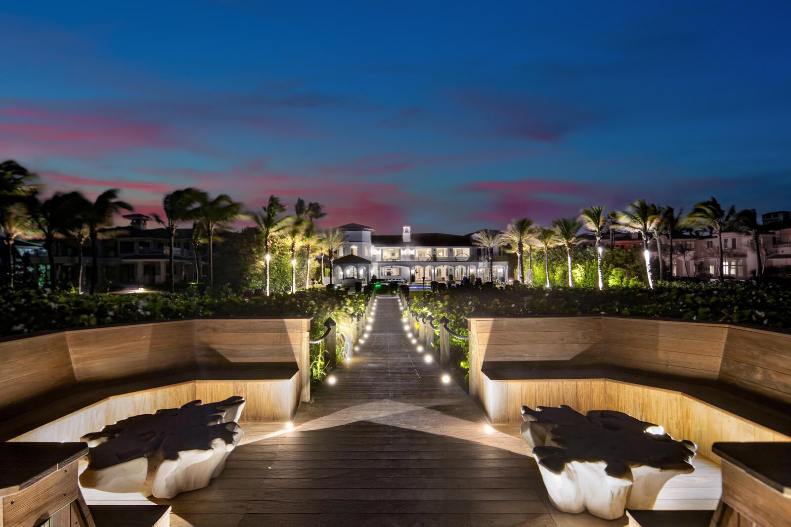 Homes for sale in Stuart, FL | 2966 Se Dune Dr, Stuart, FL 34996 | MLS# R11098830