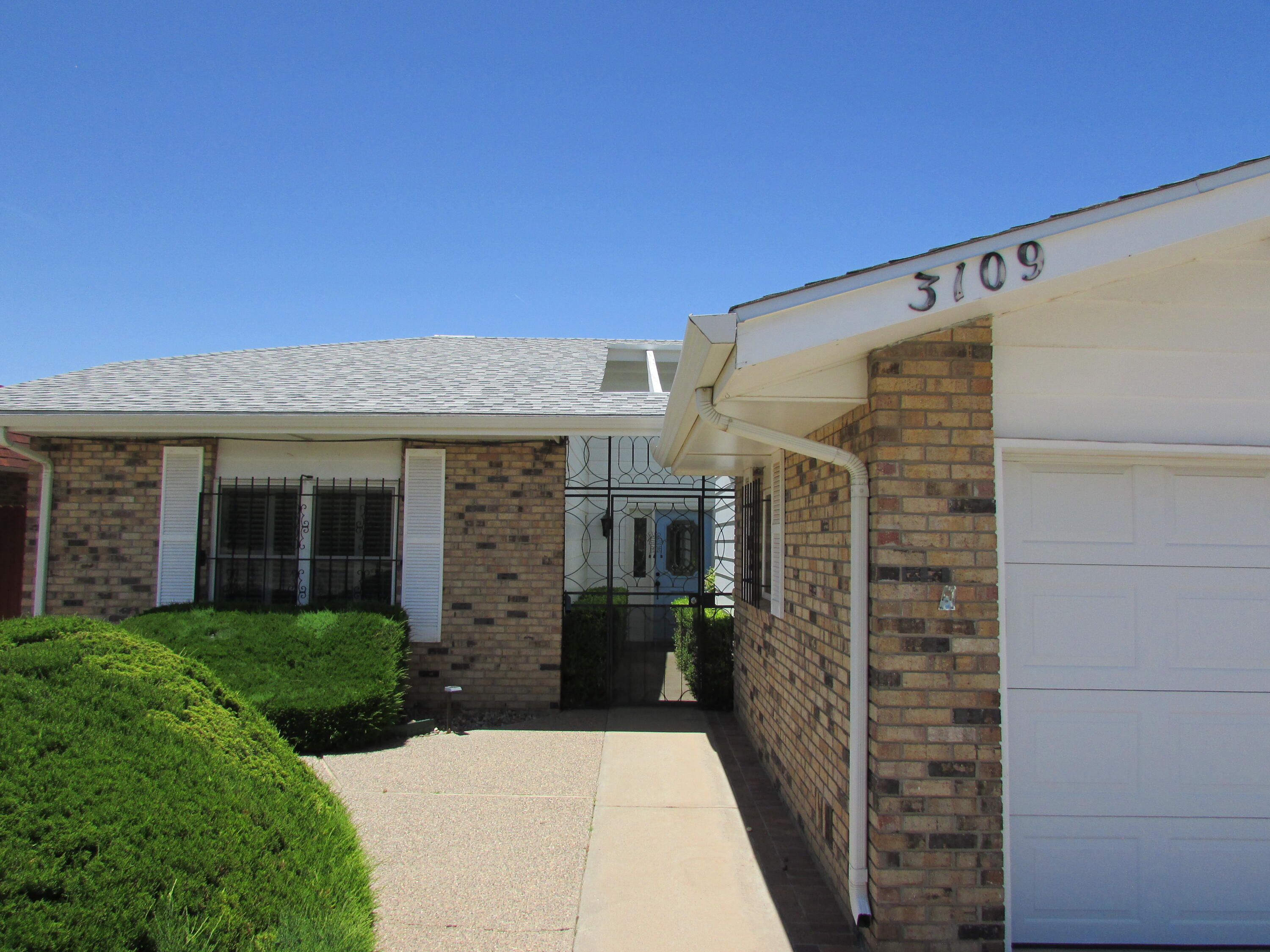 Homes for sale in Albuquerque, NM | 3109 Dallas St Ne, Albuquerque, NM 87110 | MLS# 1085828