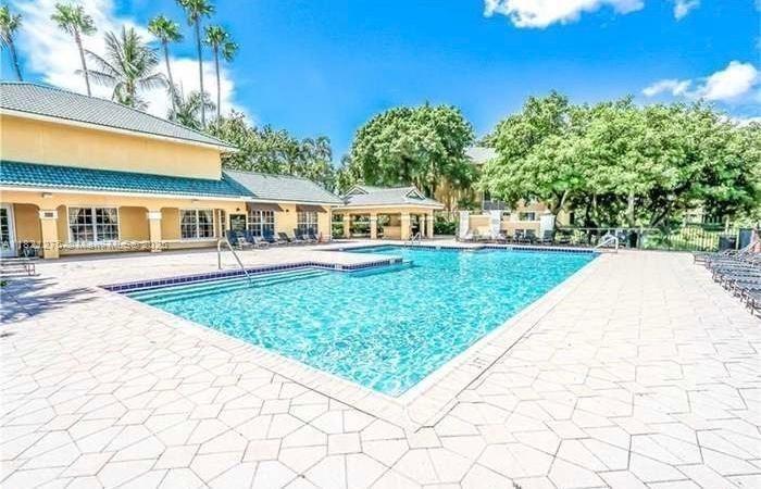 Windward Lakes Condo