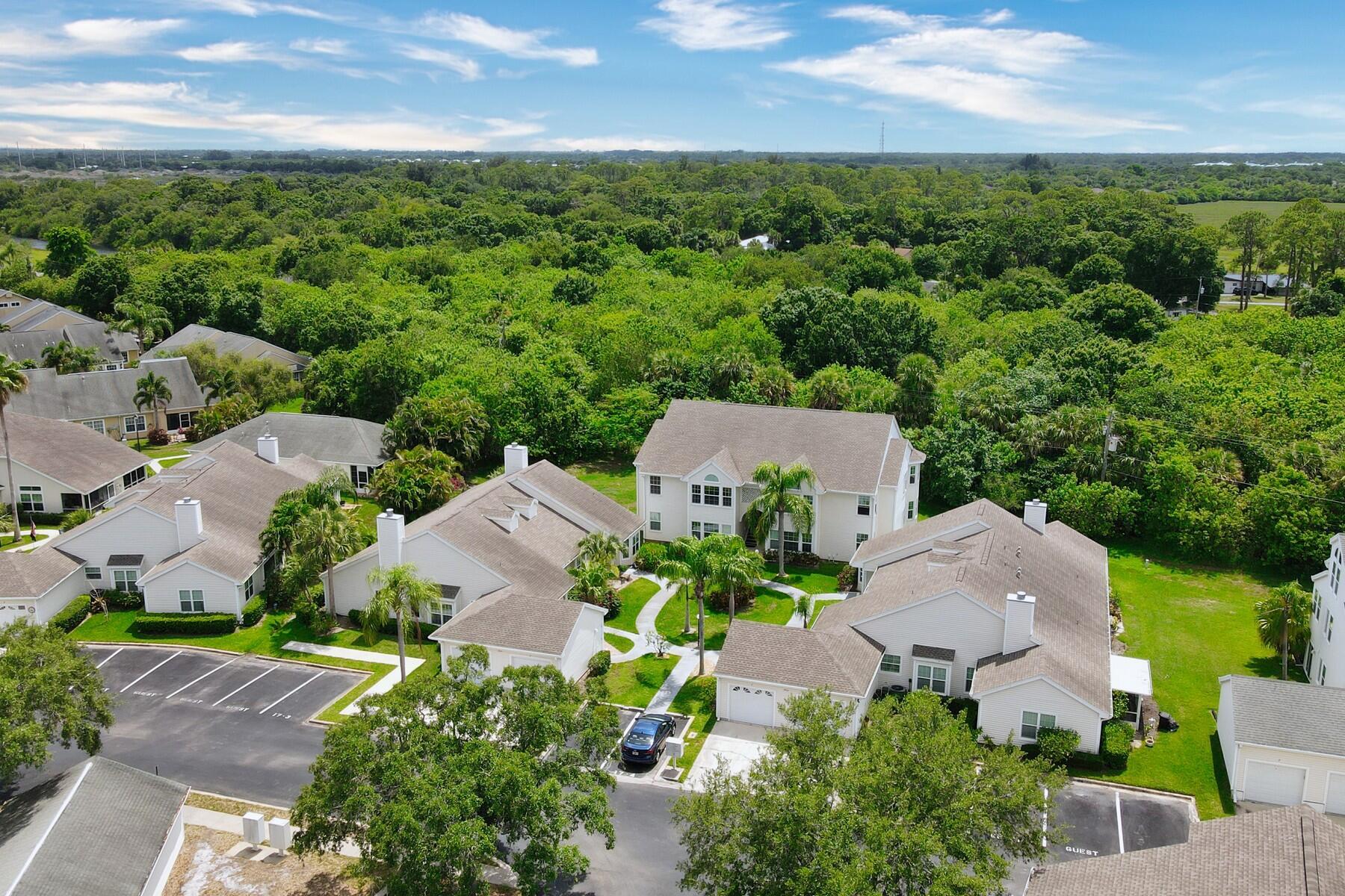 Homes for sale in Vero Beach, FL | 1915 Westminster Circle #17-5, Vero Beach, FL 32966 | MLS# R11098980