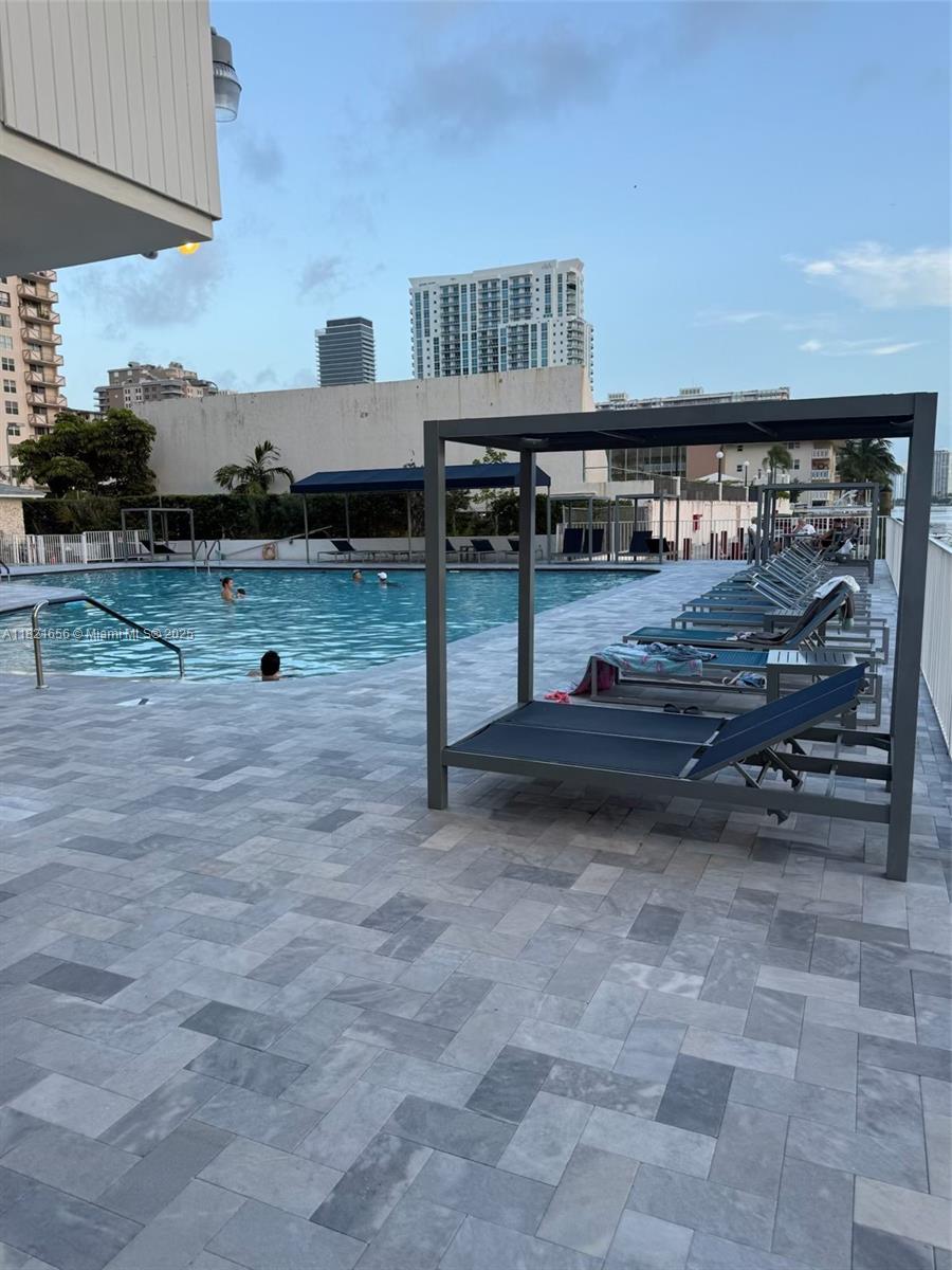 Plaza Towers North Condo