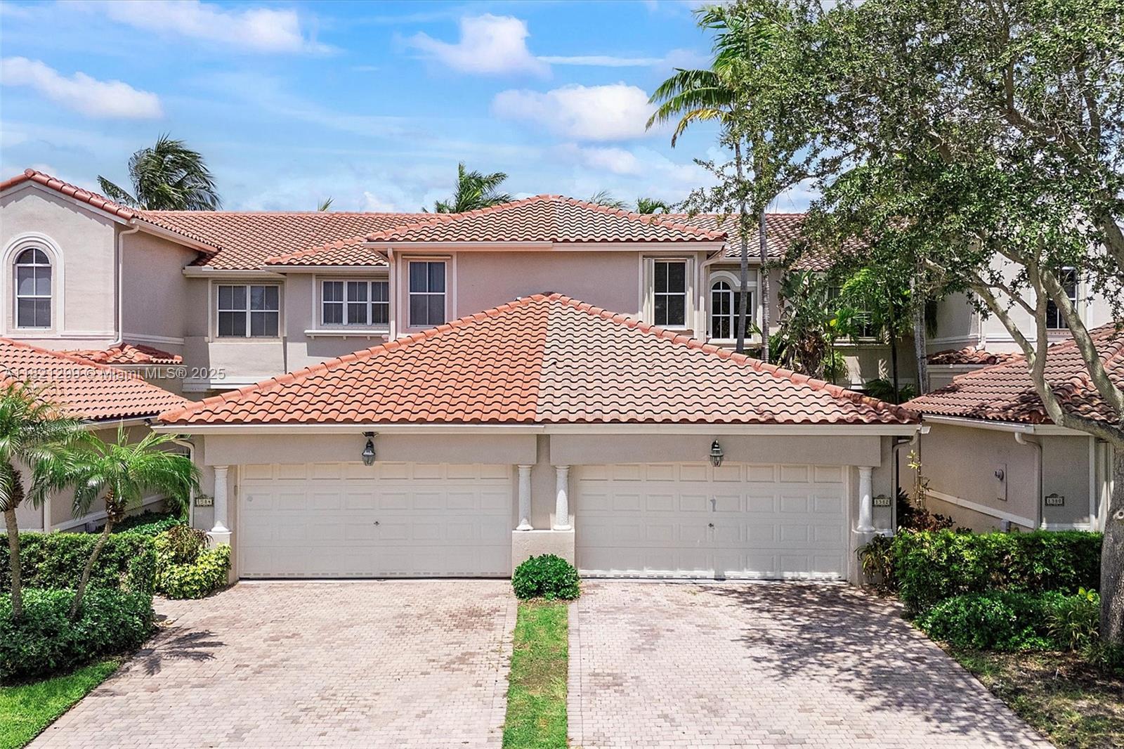 listing main picture