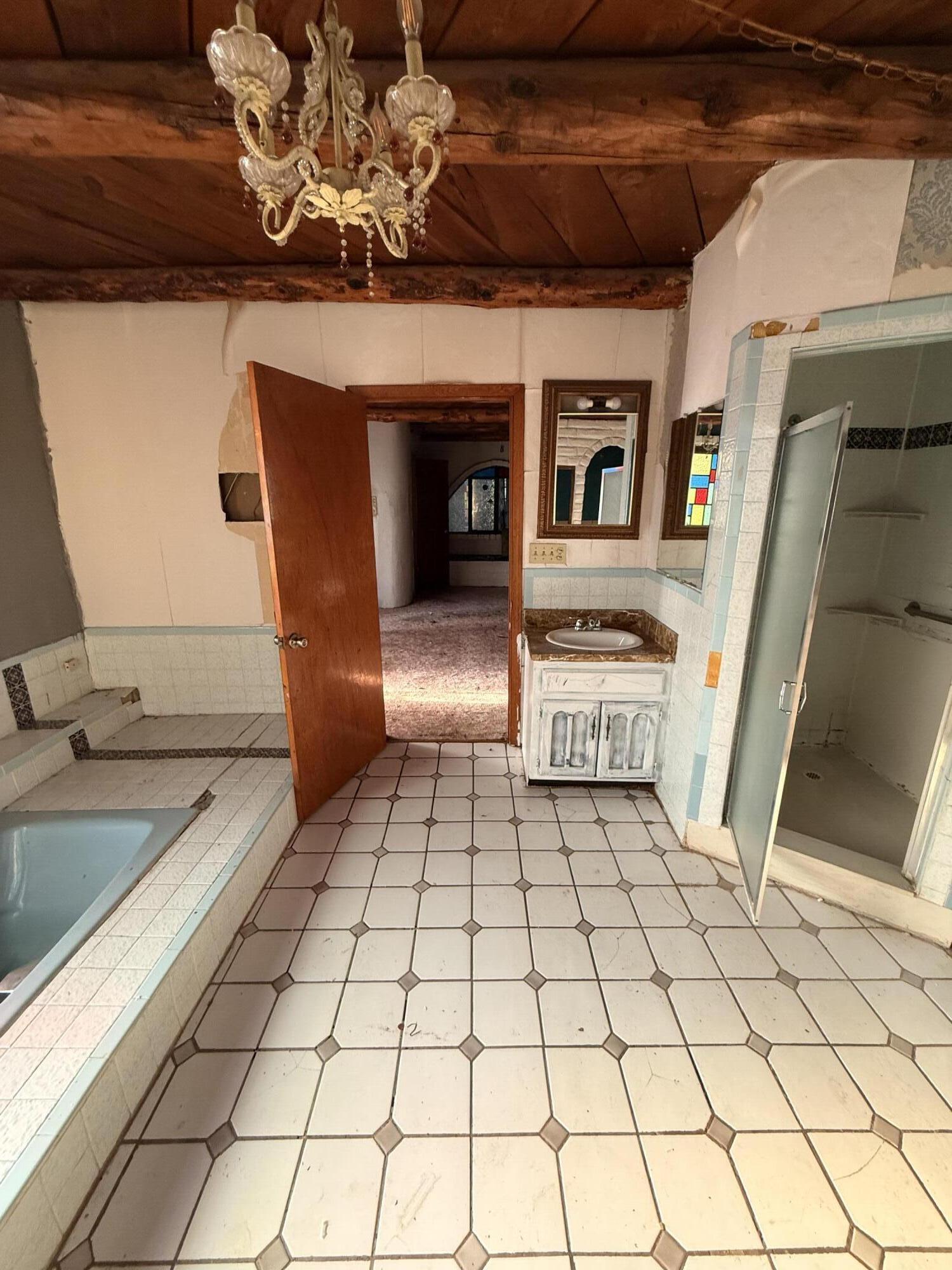 Homes for sale in Albuquerque, NM | 1233 Montrose Pl Sw, Albuquerque, NM 87105 | MLS# 1085921