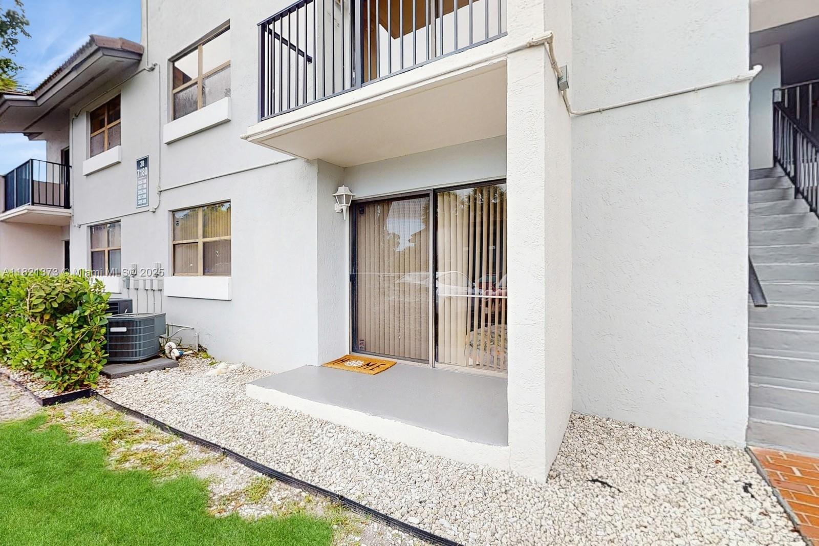 7180 179th St Unit 105, Hialeah, Florida 33015