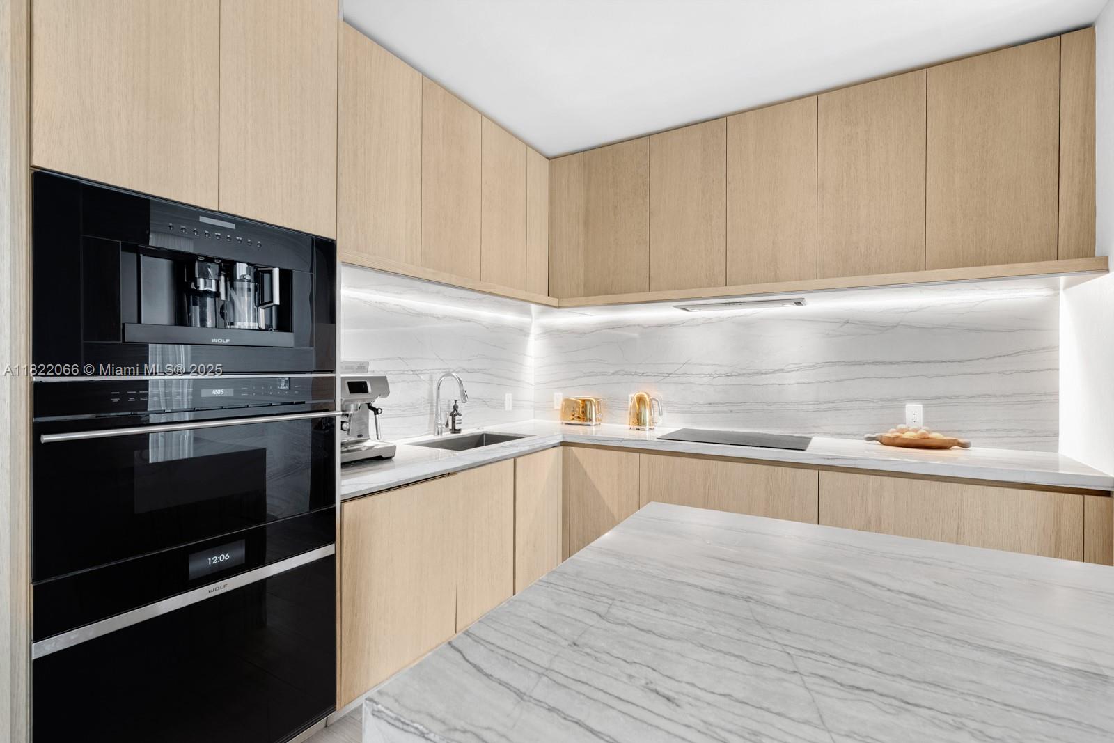 8701 Collins Ave #805, Miami Beach FL 33154