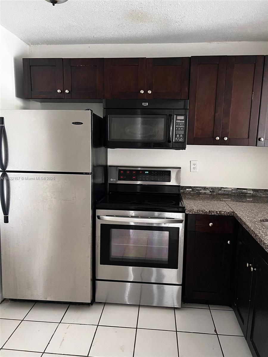 498-nw-165th-st-rd-d303-miami-fl-33169/hzid_fd6b55fb
