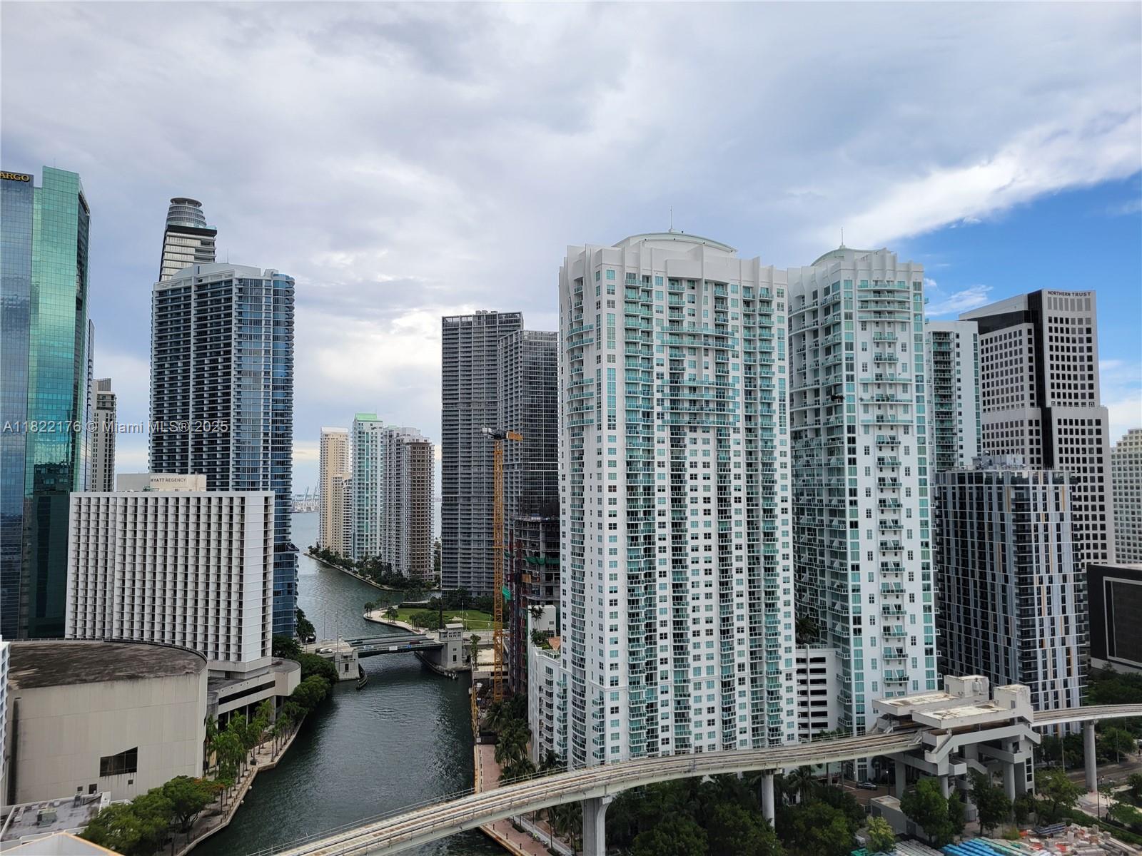 350 S Miami Ave #2601, Miami FL 33130