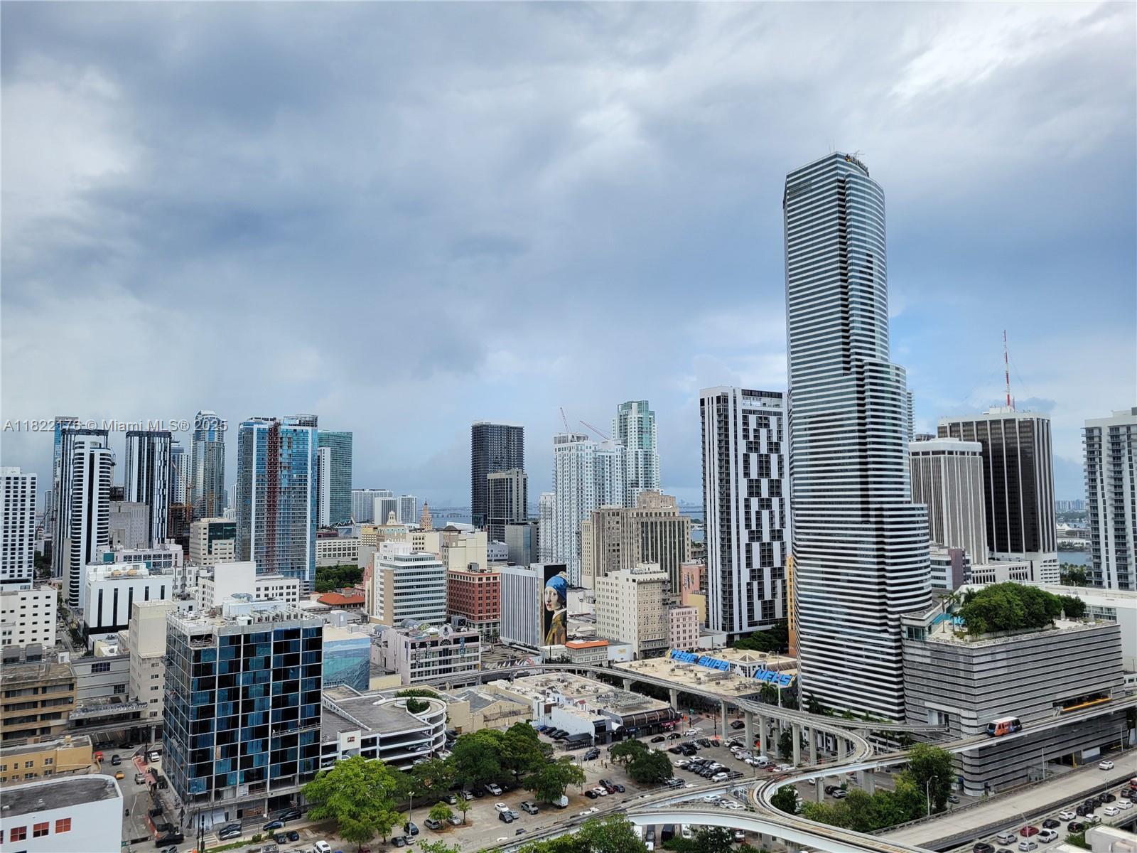 350 S Miami Ave #2601, Miami FL 33130