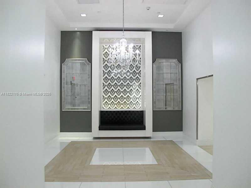350 S Miami Ave #2601, Miami FL 33130