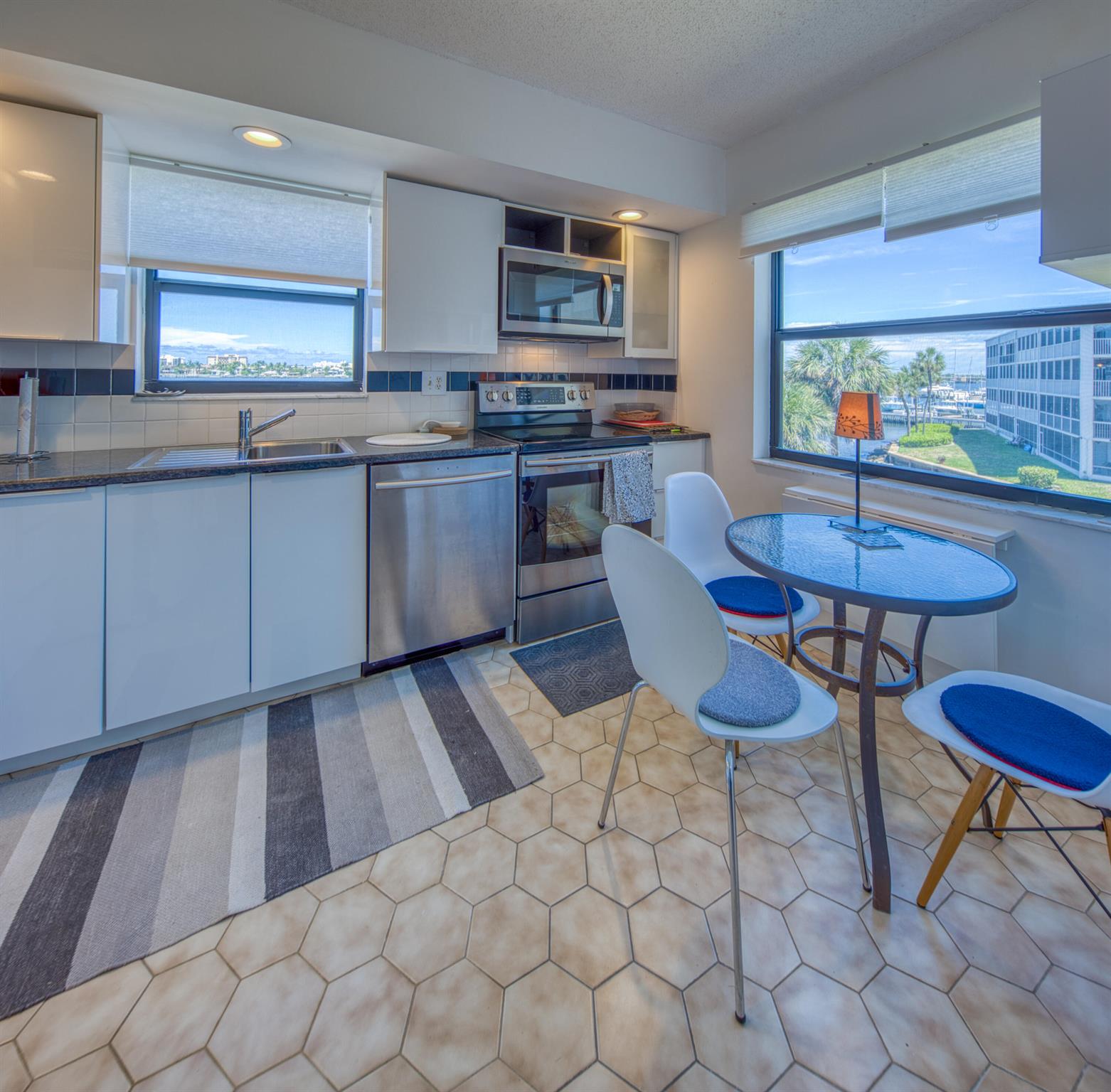 Homes for sale in Lantana, FL | 896 N Federal Hwy #324, Lantana, FL 33462 | MLS# R11099298