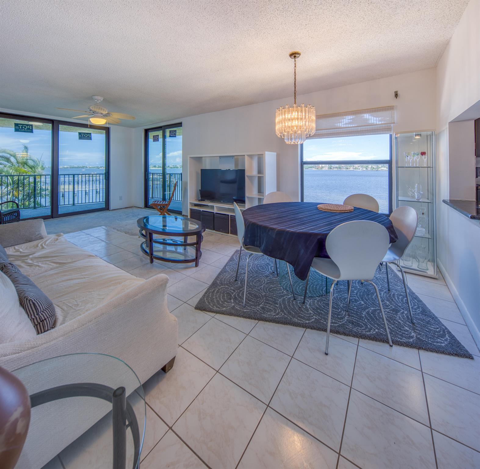 Homes for sale in Lantana, FL | 896 N Federal Hwy #324, Lantana, FL 33462 | MLS# R11099298