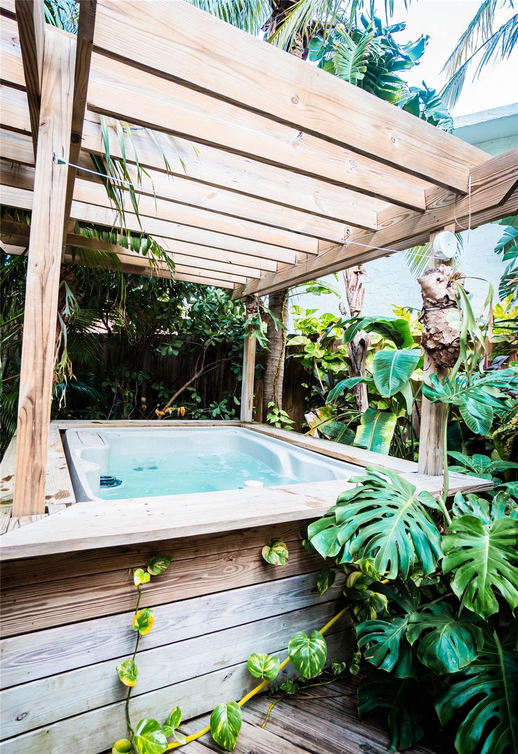 Homes for sale in Pompano Beach, FL | 3301 Se 12Th St, Pompano Beach, FL 33062 | MLS# F10509107