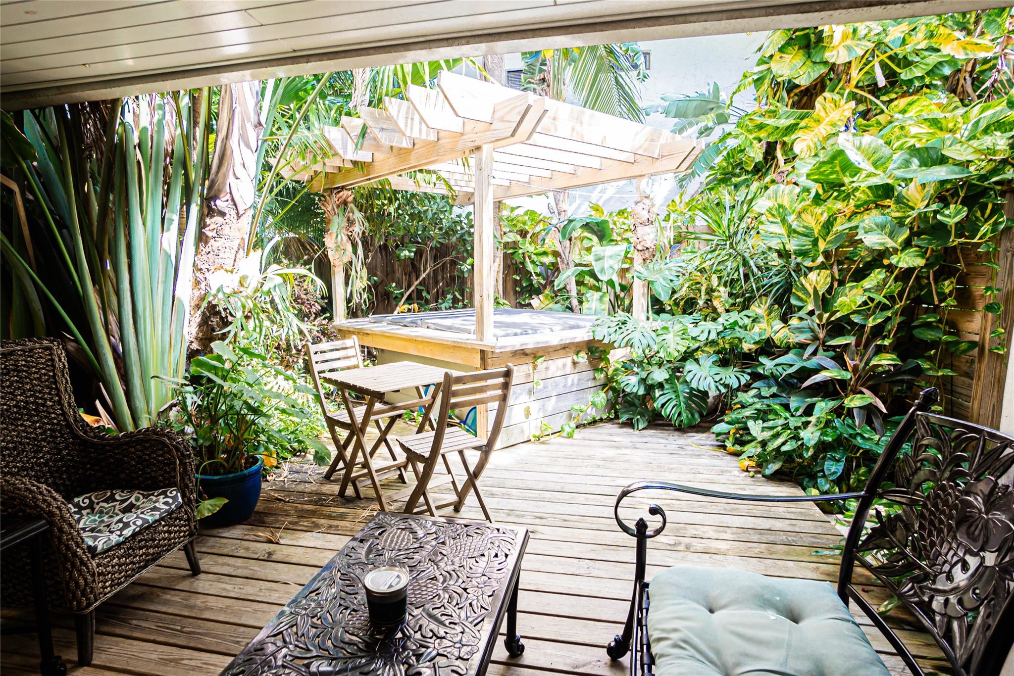 Homes for sale in Pompano Beach, FL | 3301 Se 12Th St, Pompano Beach, FL 33062 | MLS# F10509107