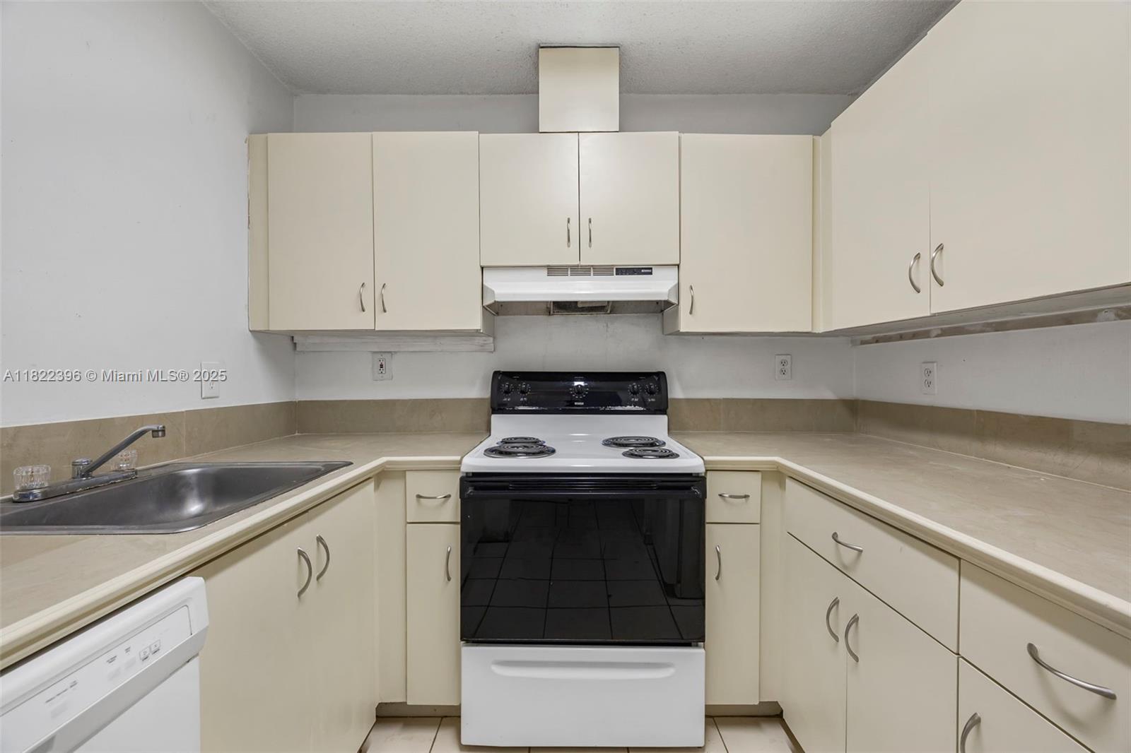 Homes for sale in Cutler Bay, FL | 8421 Sw 209Th St #8421, Cutler Bay, FL 33189 | MLS# A11822396