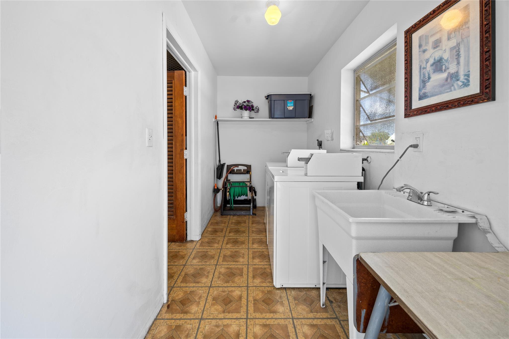 Homes for sale in Hollywood, FL | 3847 S Circle Dr #11, Hollywood, FL 33021 | MLS# F10509181