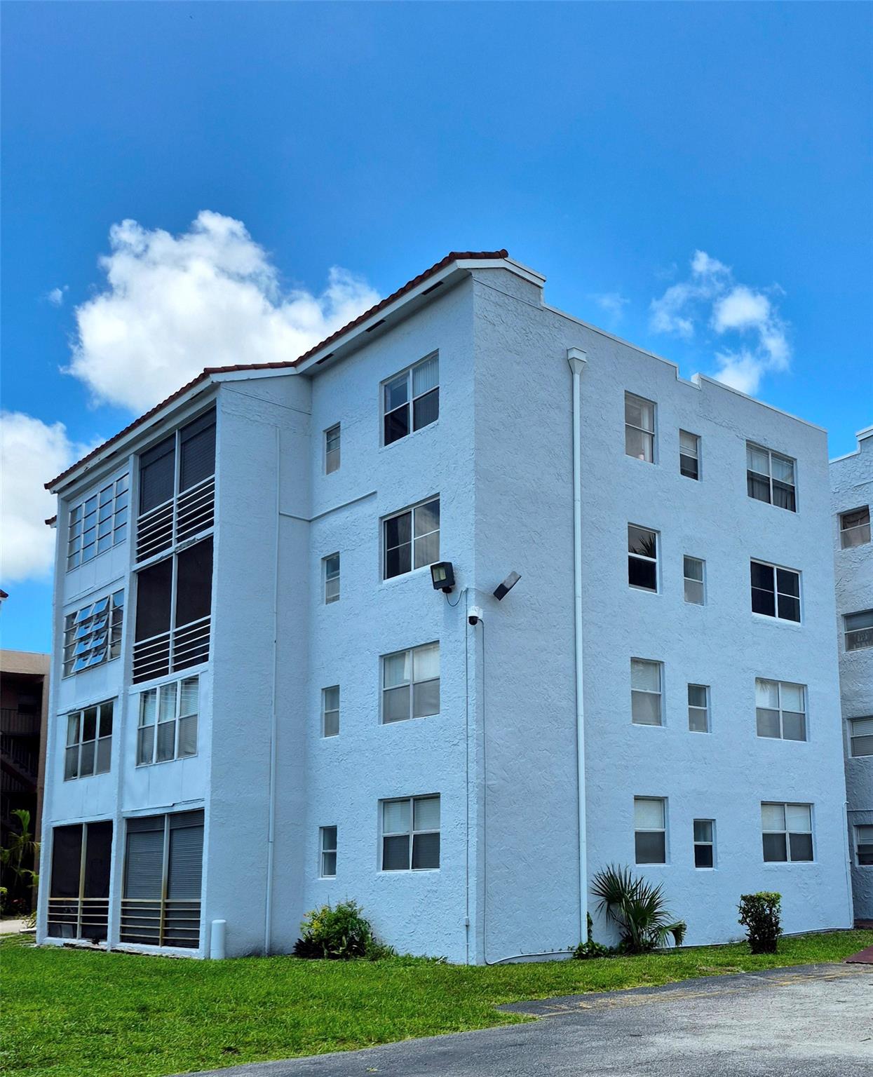 Homes for sale in Lauderdale Lakes, FL | 2840 Somerset Dr #208M, Lauderdale Lakes, FL 33311 | MLS# F10509014