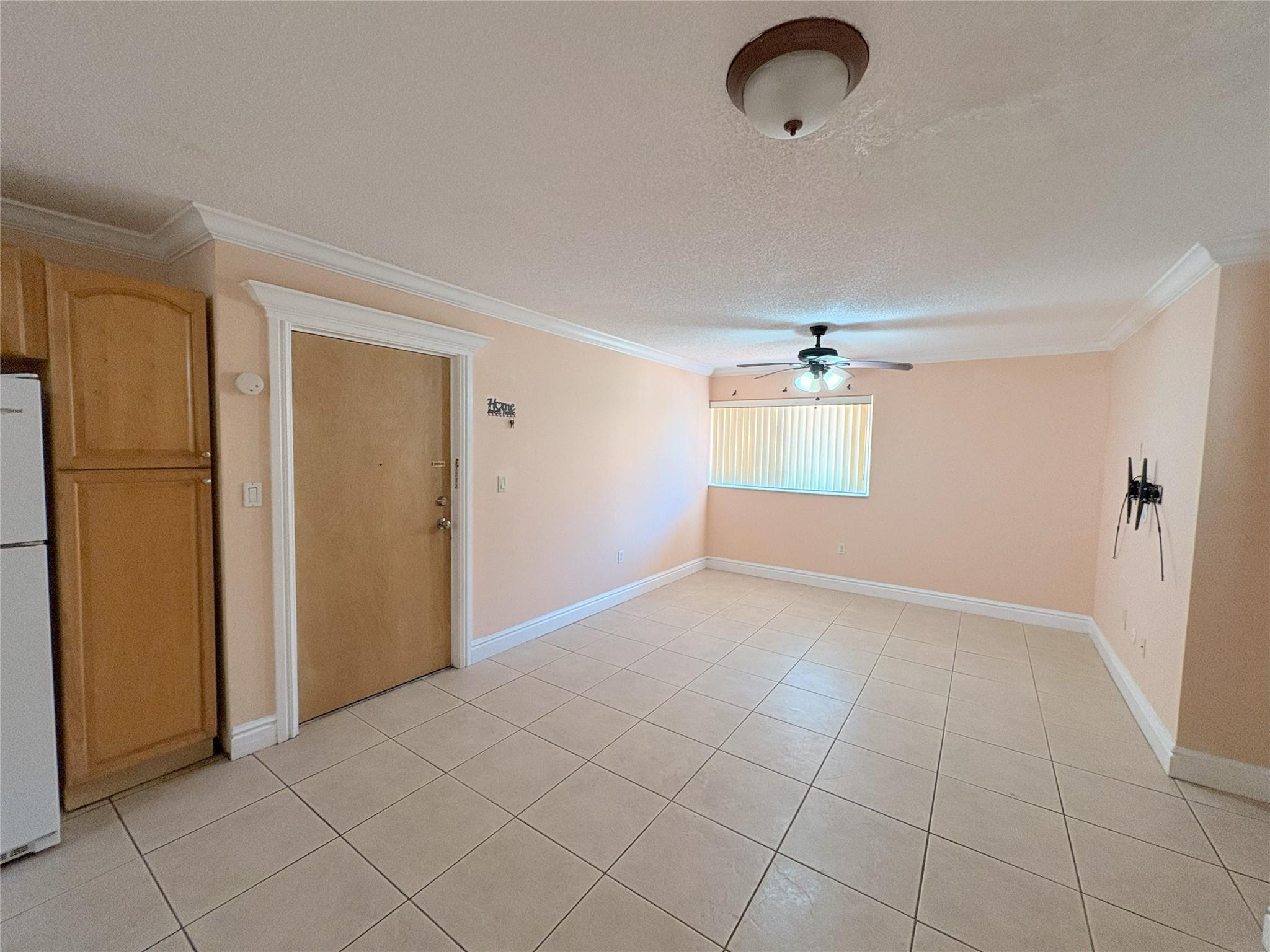 Homes for sale in Hialeah, FL | 2760 W 62nd Pl #203, Hialeah, FL 33016 | MLS# F10508927