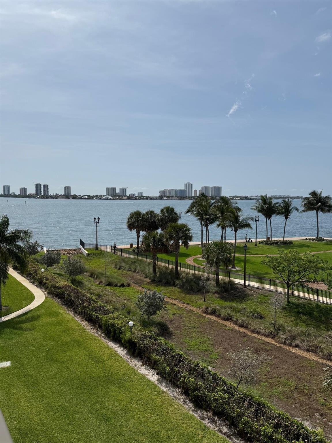 Lake Harbour Towers Condo