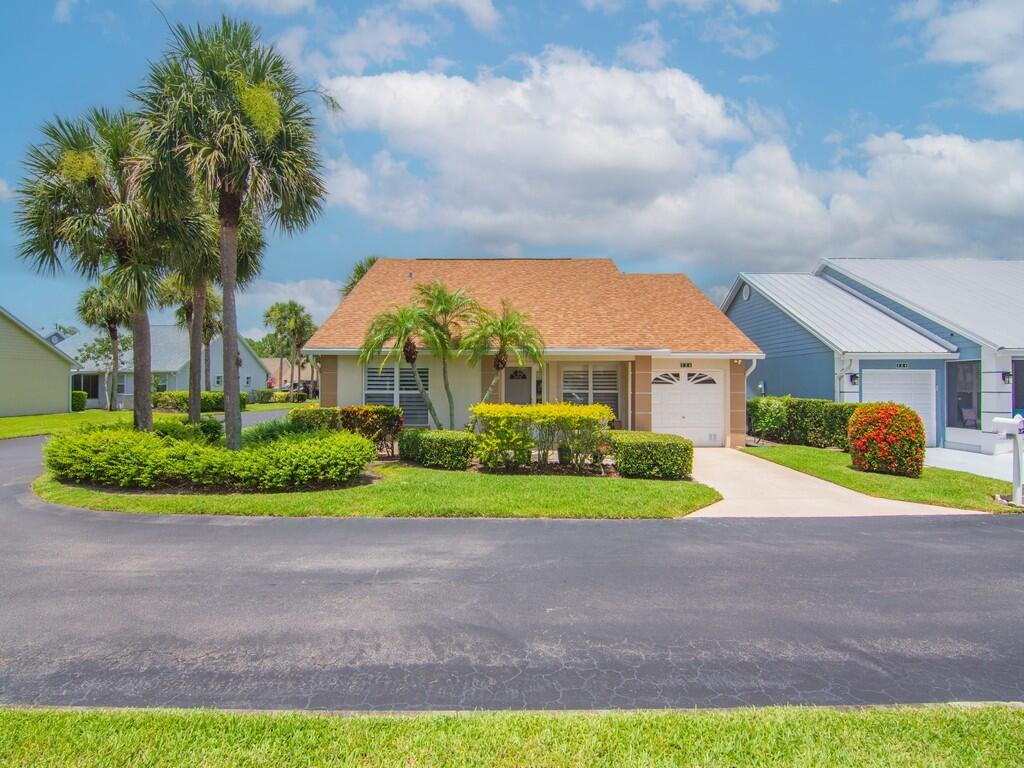 Homes for sale in Port St Lucie, FL | 326 Nw Tuscany Court, Port St Lucie, FL 34986 | MLS# R11099528