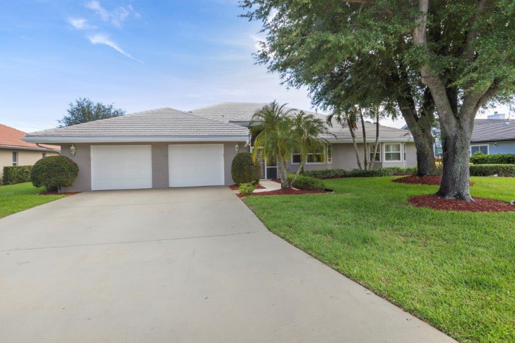Homes for sale in Port St Lucie, FL | 1272 Sw Bent Pine Cove, Port St Lucie, FL 34986 | MLS# R11099582