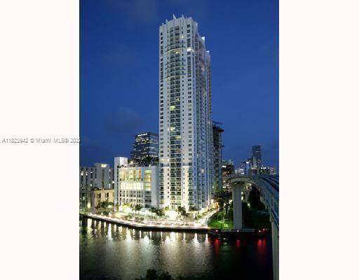 Condo for Sale in Miami, FL