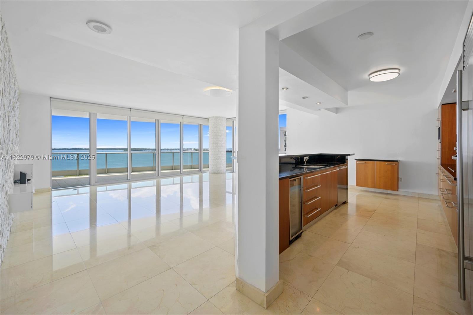 1331 Brickell Bay Dr #911, Miami FL 33131