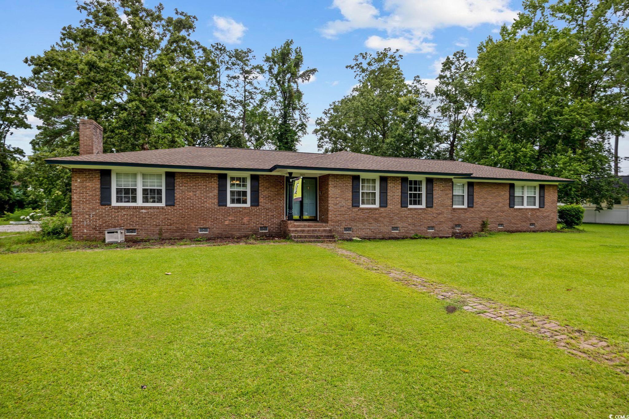 Homes for sale in Conway, SC | 300 Crescent Dr, Conway, SC 29526 | MLS# 2514861