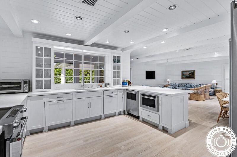 Homes for sale in Boynton Beach, FL | 4941 S Lake Dr, Boynton Beach, FL 33436 | MLS# R11099853