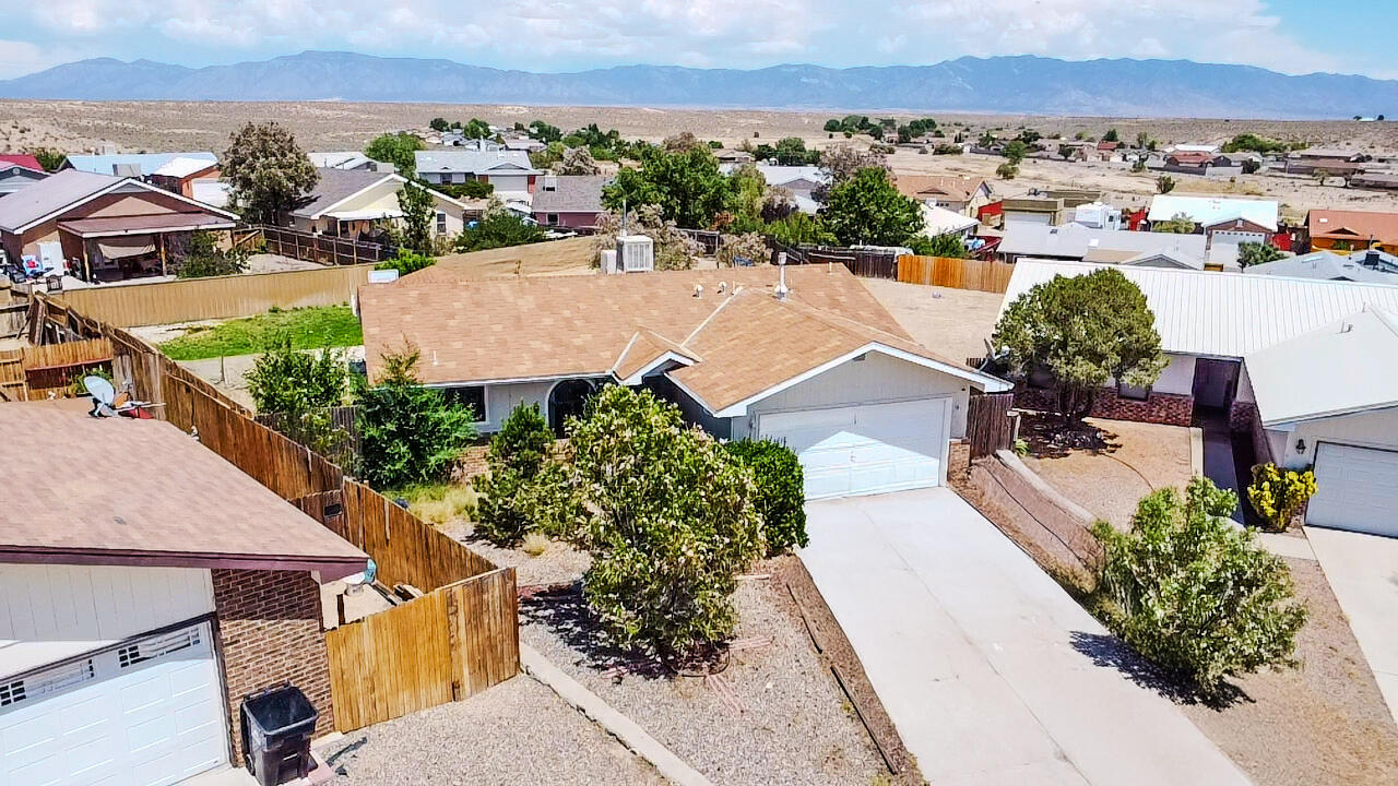 Homes for sale in Los Lunas, NM | 4 Aldea Pl, Los Lunas, NM 87031 | MLS# 1086107