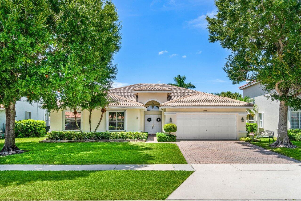5946 Bay Hill Circle Lake Worth FL 33463 | R11099921