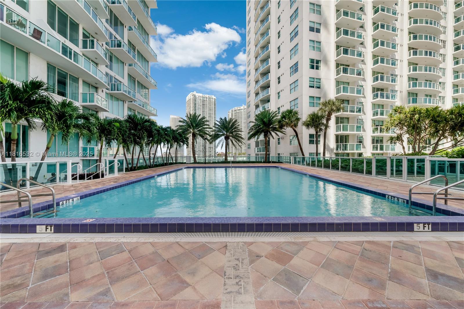 Brickell On The River S T