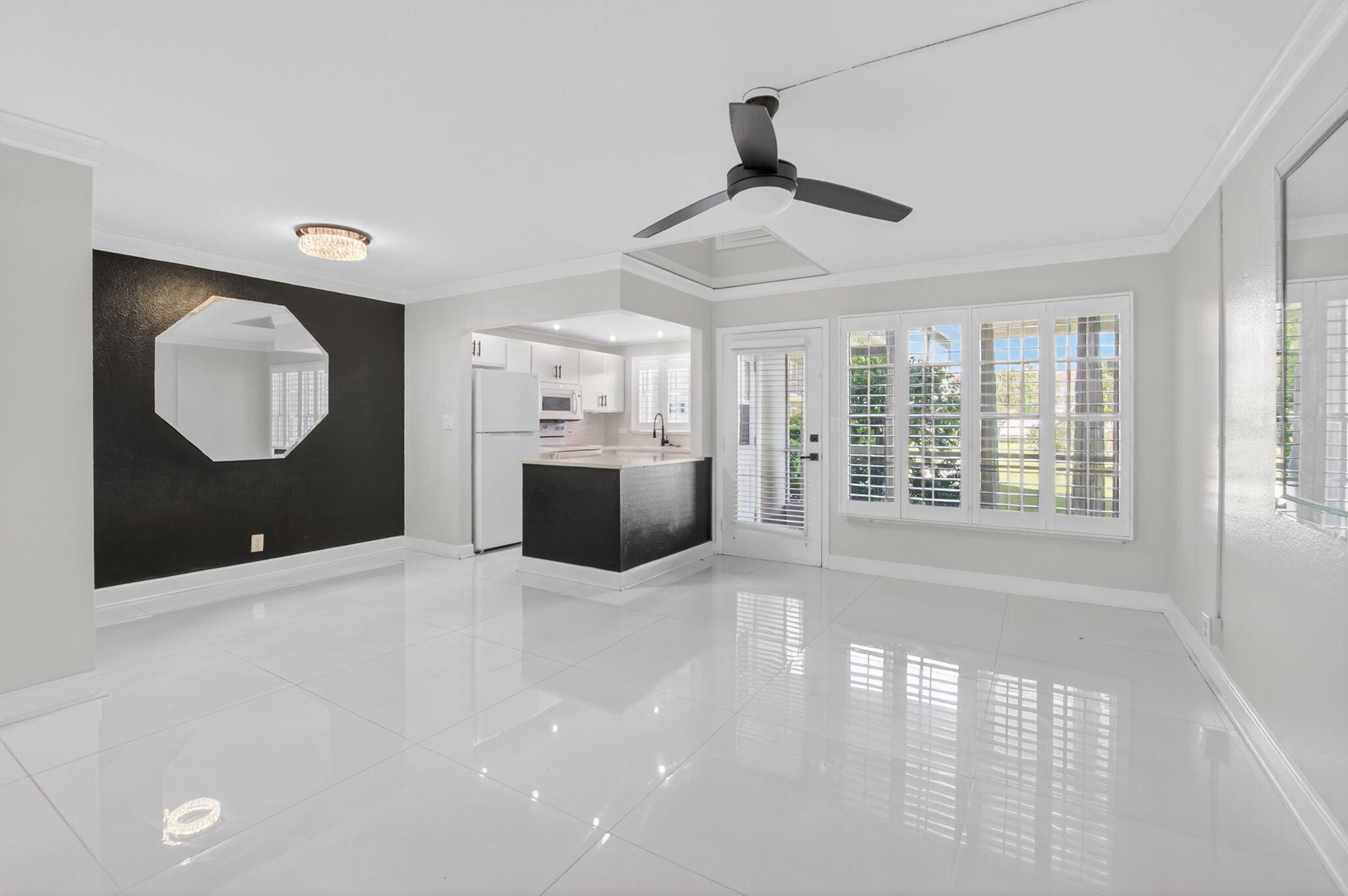 Hampton Gardens 1 Condo