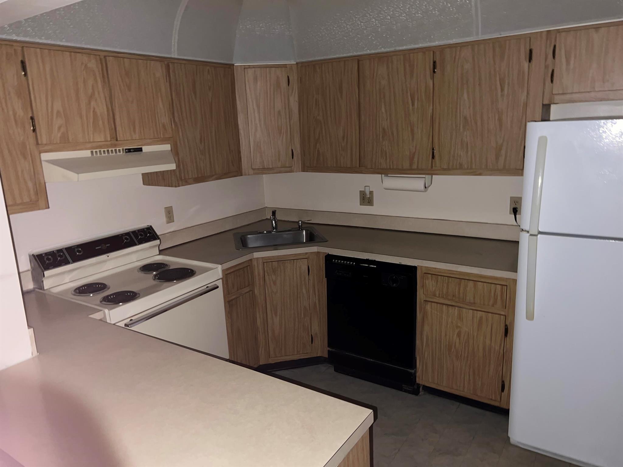 Homes for sale in Greenacres, FL | 414 Pine Glen Lane #B-1, Greenacres, FL 33463 | MLS# R11099952