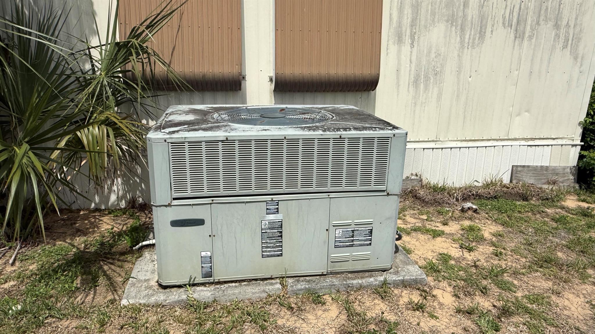 Homes for sale in Hobe Sound, FL | 7818 Se Continental Dr, Hobe Sound, FL 33455 | MLS# R11100116