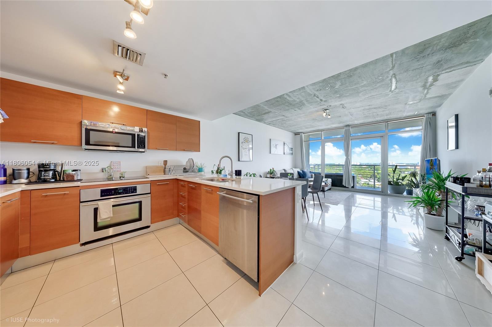 Midblock Miami Condo