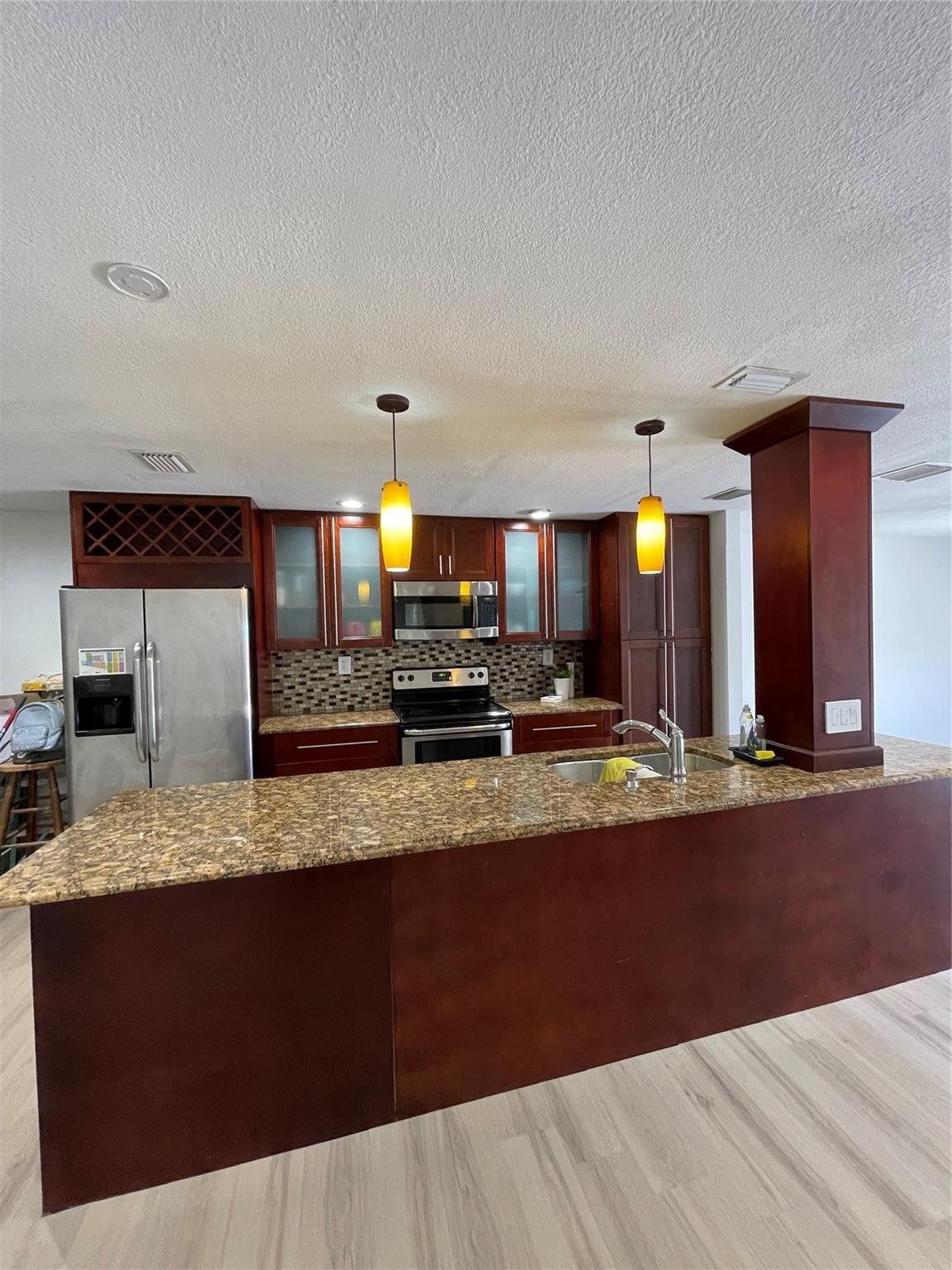 Homes for sale in Plantation, FL | 8216 Nw 8th St #3, Plantation, FL 33324 | MLS# F10509453