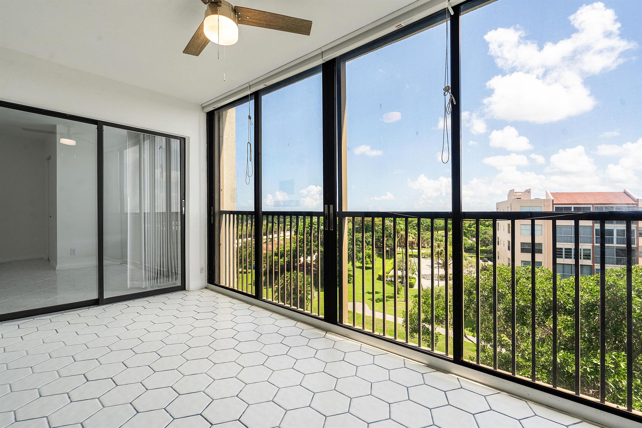 Huntington Lakes Sec One