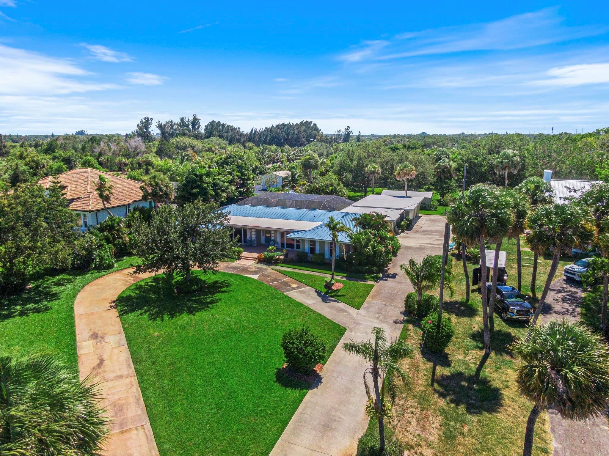 Homes for sale in Fort Pierce, FL | 2715 S Indian River Dr, Fort Pierce, FL 34950 | MLS# R11100335