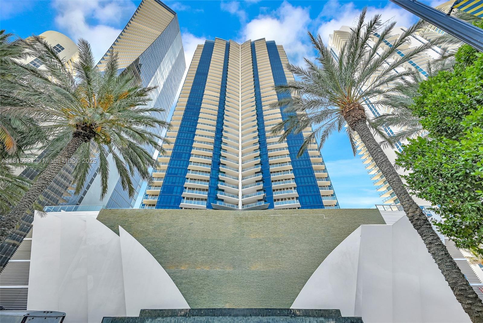 Apartamento en Venta en Sunny Isles Beach, FL