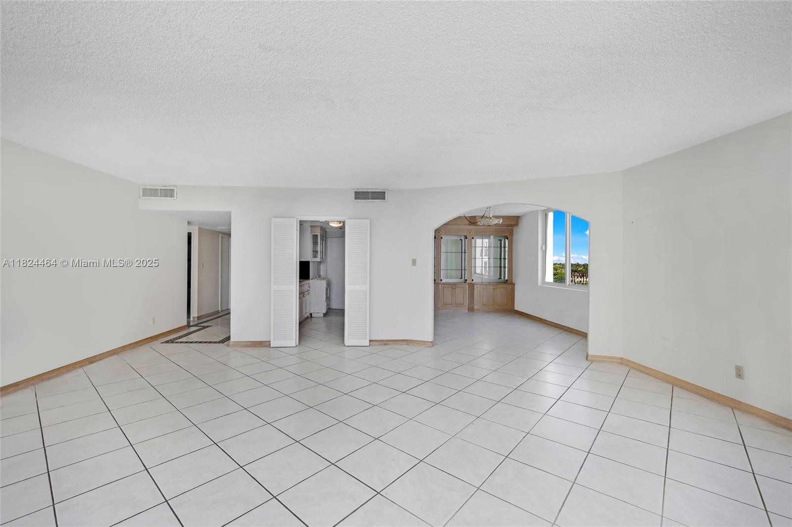 Homes for sale in Miami Beach, FL | 5401 Collins Ave #419, Miami Beach, FL 33140 | MLS# A11824464