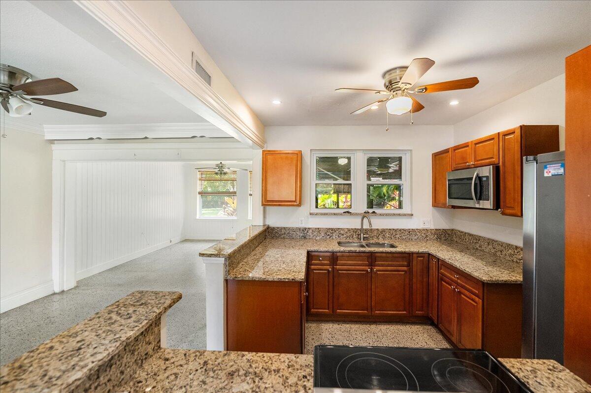 Homes for sale in Stuart, FL | 804 Se Riverside Dr, Stuart, FL 34994 | MLS# R11100461