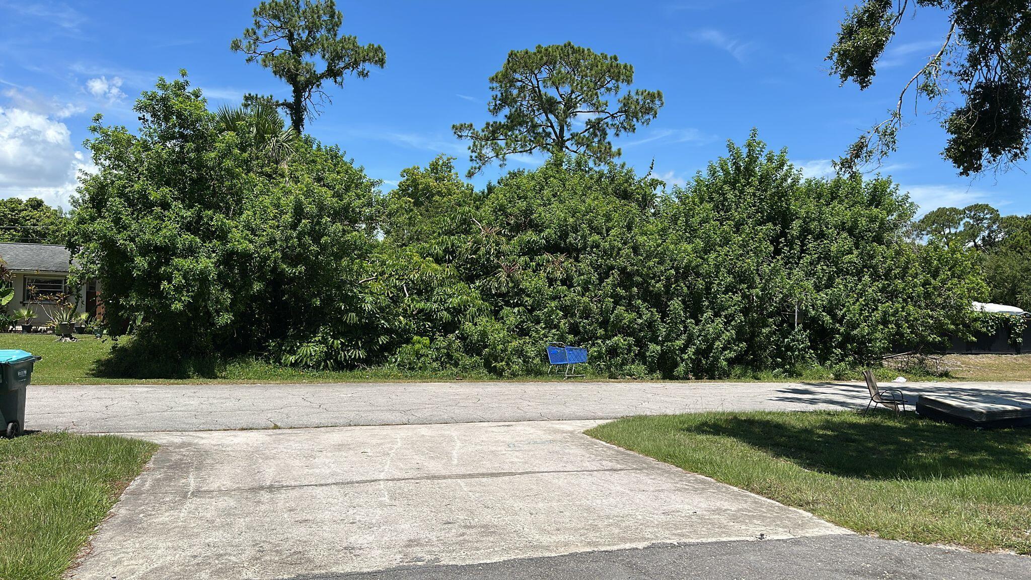 Homes for sale in Fort Pierce, FL | 5013 La Salle Street, Fort Pierce, FL 34950 | MLS# R11100504