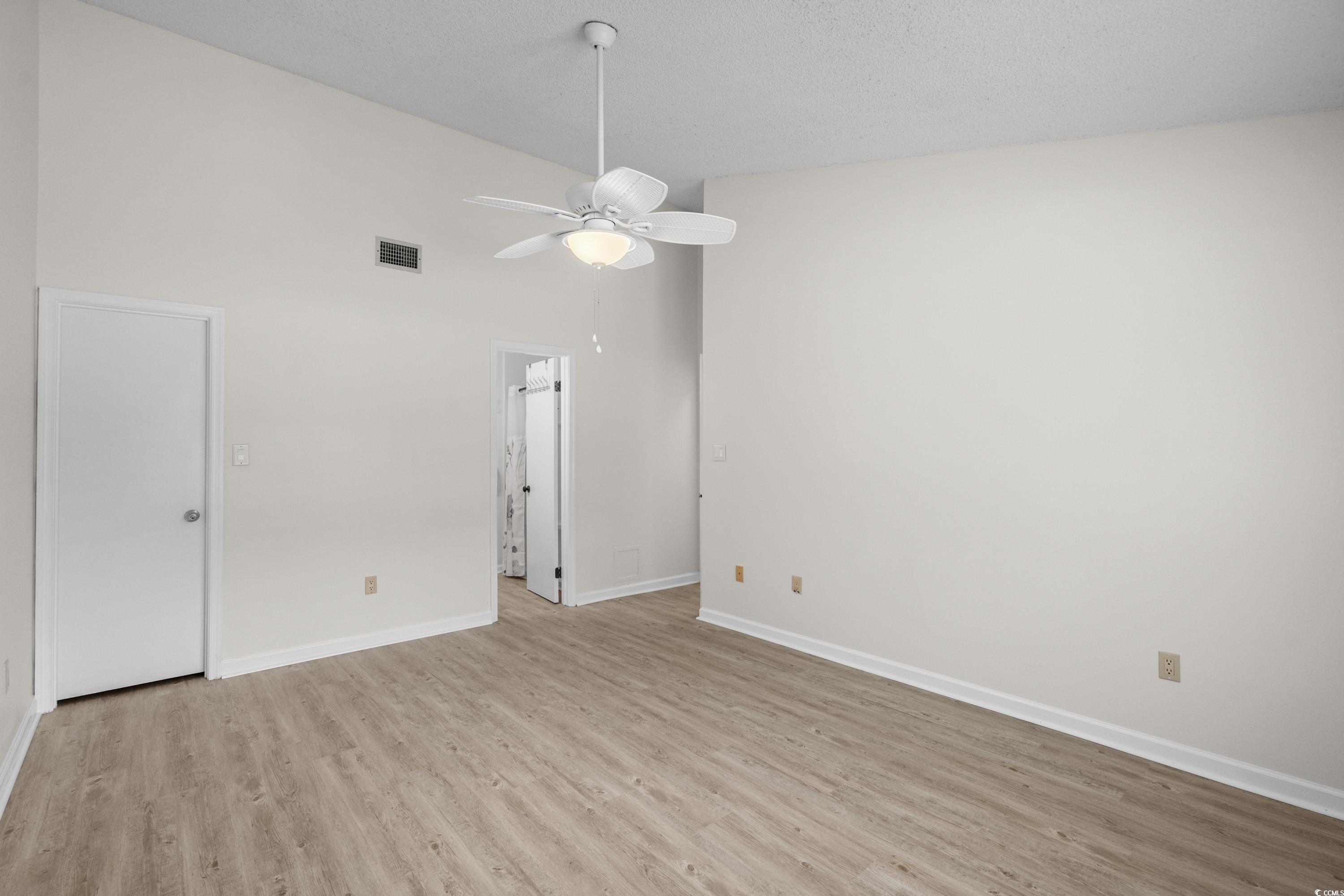 2515130 | Photo 21