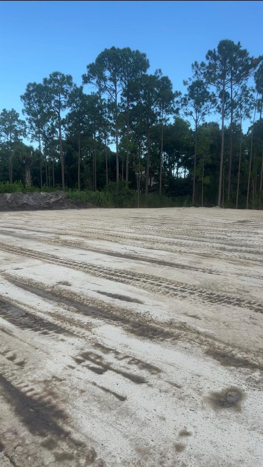 Homes for sale in Loxahatchee, FL | 17777 75th Pl N, Loxahatchee, FL 33470 | MLS# R11100544