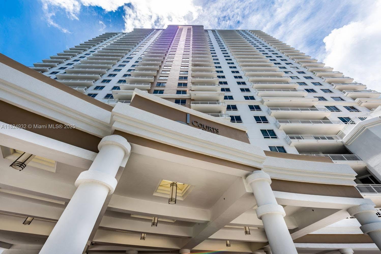 Apartamento à Venda em Miami, FL