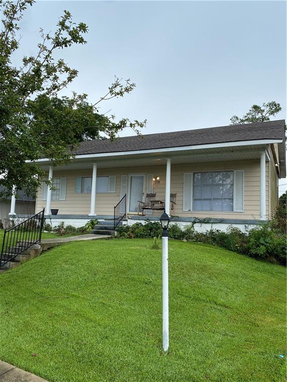 Homes for sale in Terrytown, LA | 208 Amapola Cir, Terrytown, LA 70056 | MLS# 2507595